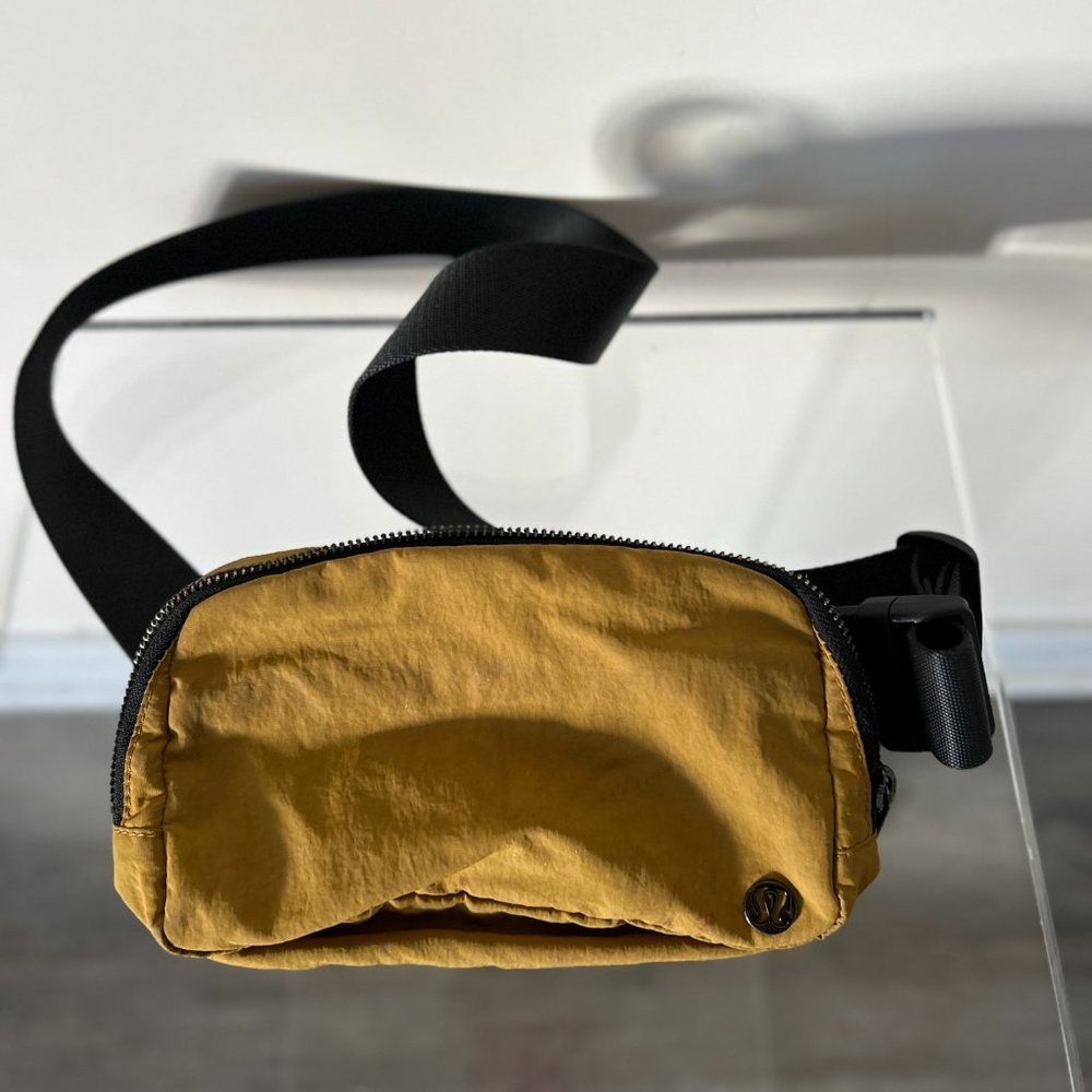 Lululemon Crossbody